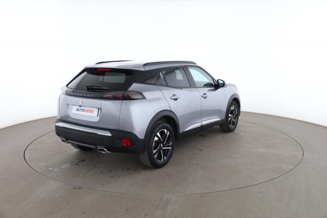 Peugeot 2008 image 3