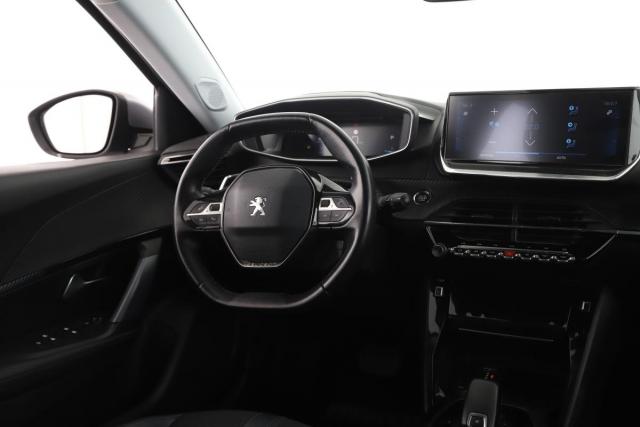 Peugeot 2008 image 1