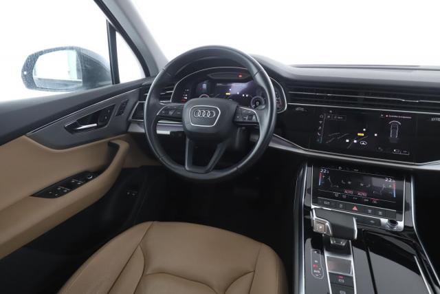 Audi Q7 image 6