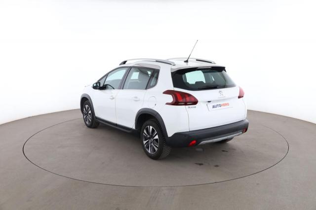 Peugeot 2008 image 3