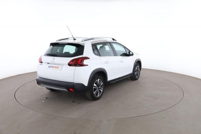 Peugeot 2008 image 1
