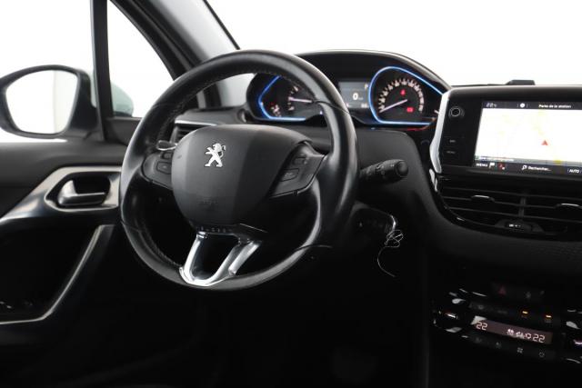 Peugeot 2008 image 5
