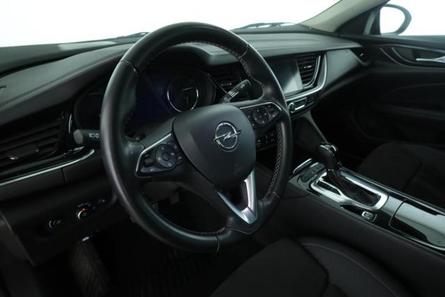 Opel Insignia image 3