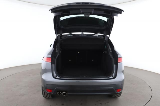 Jaguar F-Pace image 9