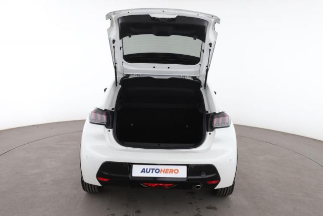 Peugeot 208 image 9