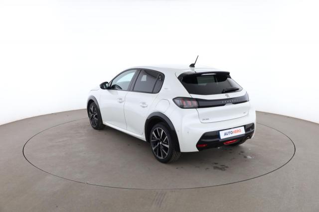 Peugeot 208 image 1