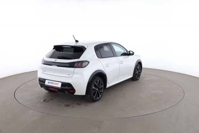 Peugeot 208 image 4