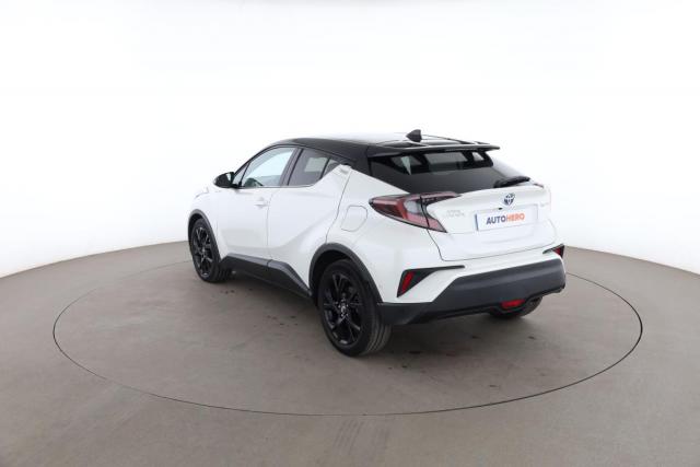 Toyota C-Hr image 2