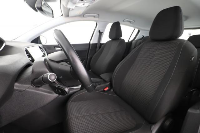 Peugeot 308 image 7