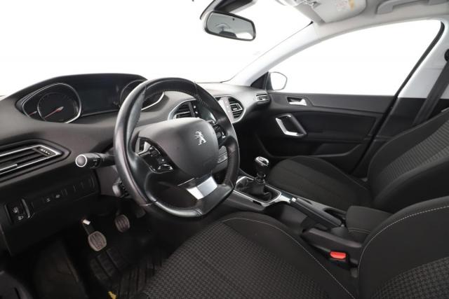 Peugeot 308 image 2