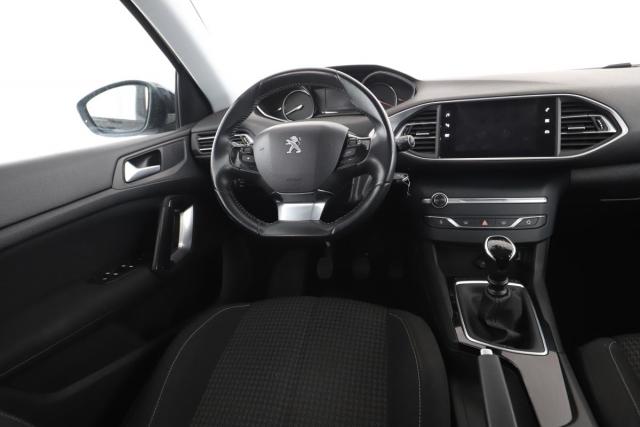 Peugeot 308 image 9