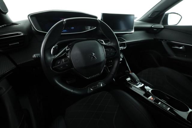 Peugeot 2008 image 9