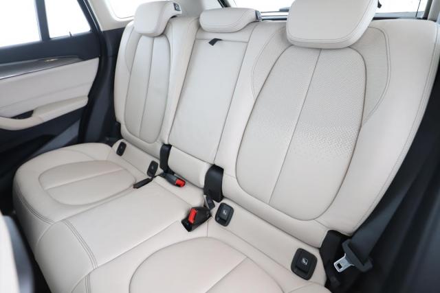 Bmw X1 image 6