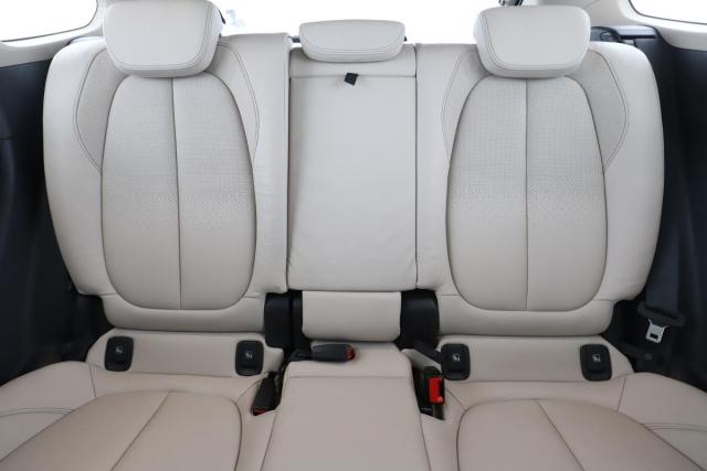 Bmw X1 image 9