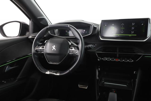 Peugeot 208 image 1