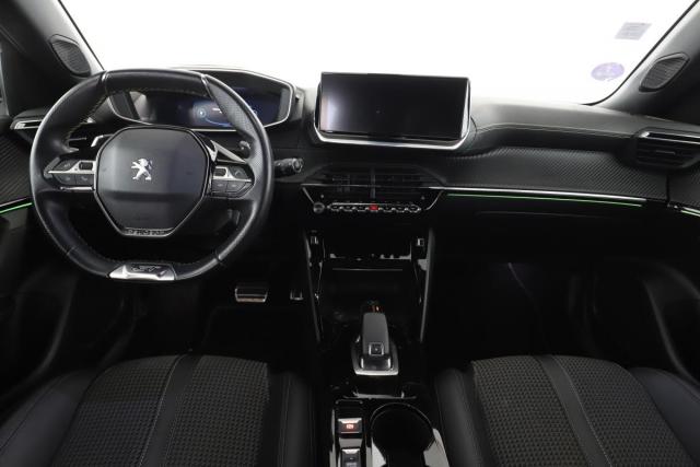 Peugeot 2008 image 2