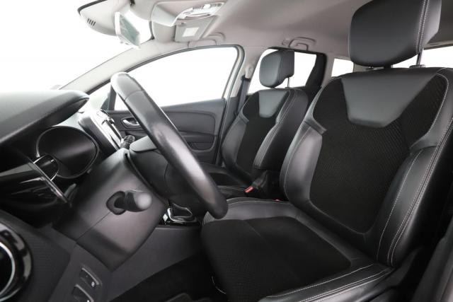 Renault Clio Estate image 5