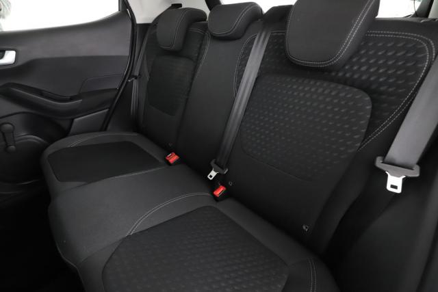 Ford Fiesta image 4
