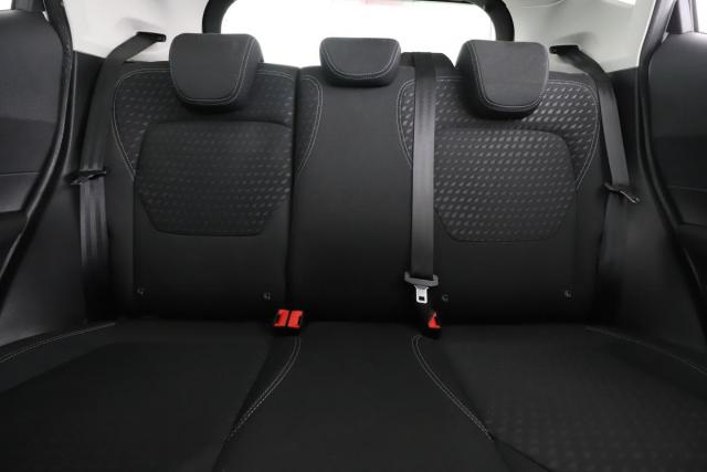 Ford Fiesta image 8