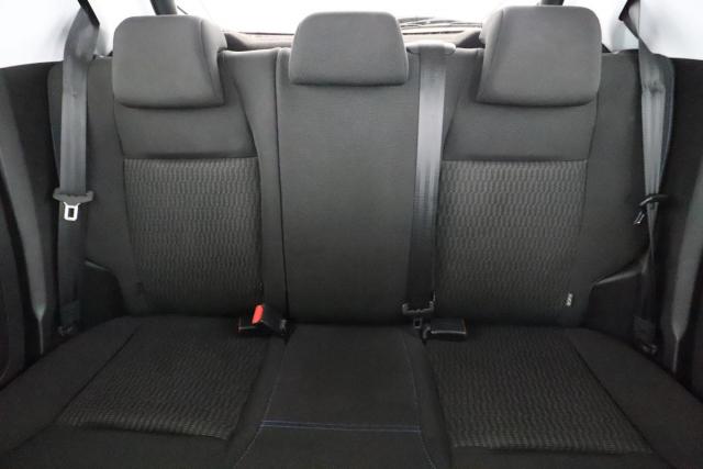 Peugeot 208 image 7