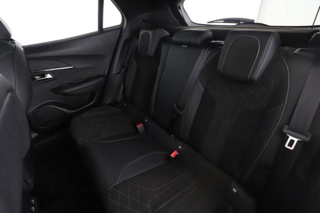 Peugeot 2008 image 9