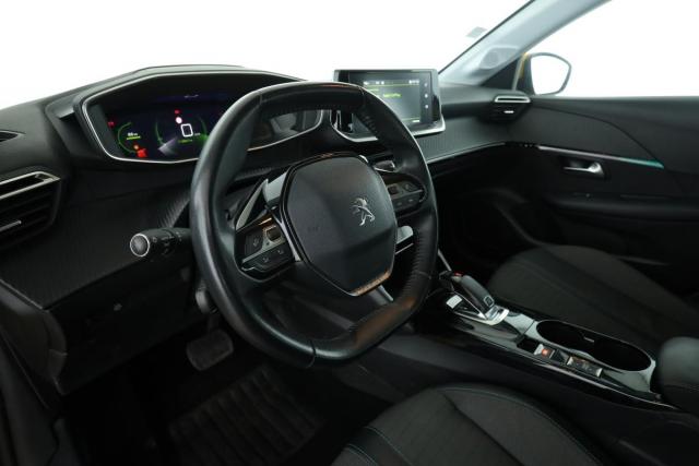 Peugeot 208 image 4