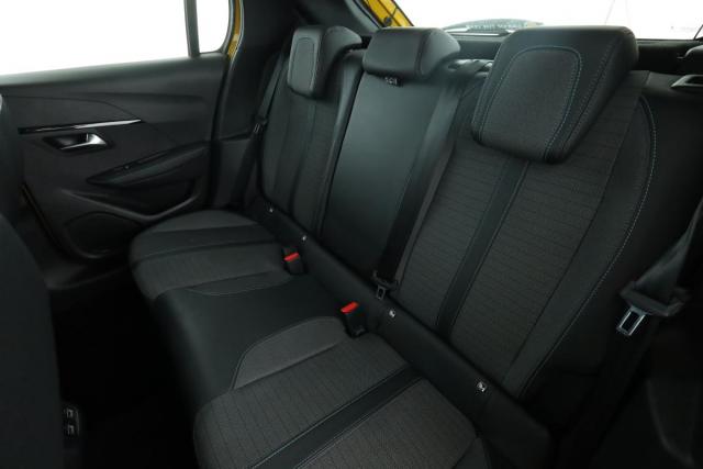 Peugeot 208 image 3