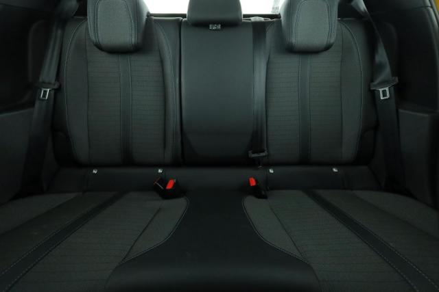 Peugeot 208 image 1