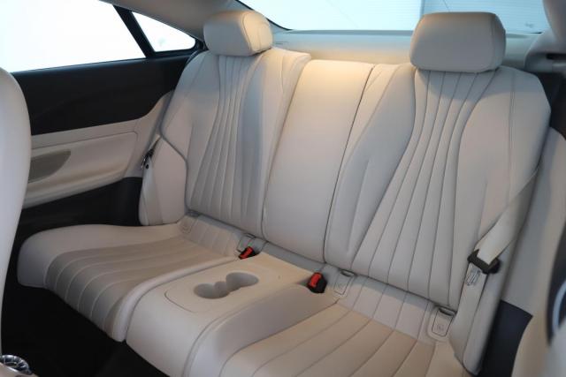 Mercedes Benz Classe E Coupe image 1