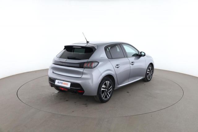 Peugeot 208 image 7