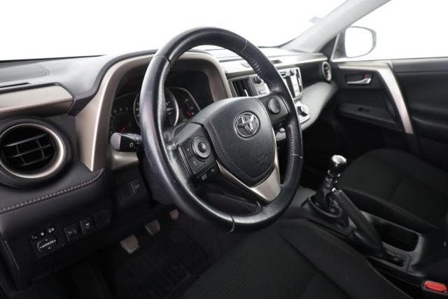 Toyota Rav4 image 4