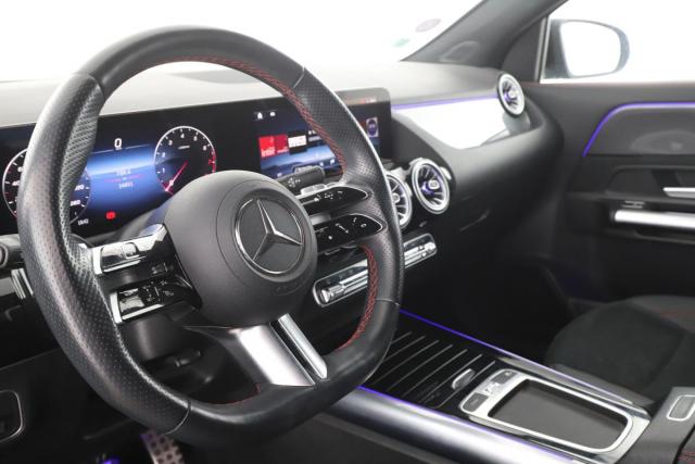 Mercedes Benz Gla image 2