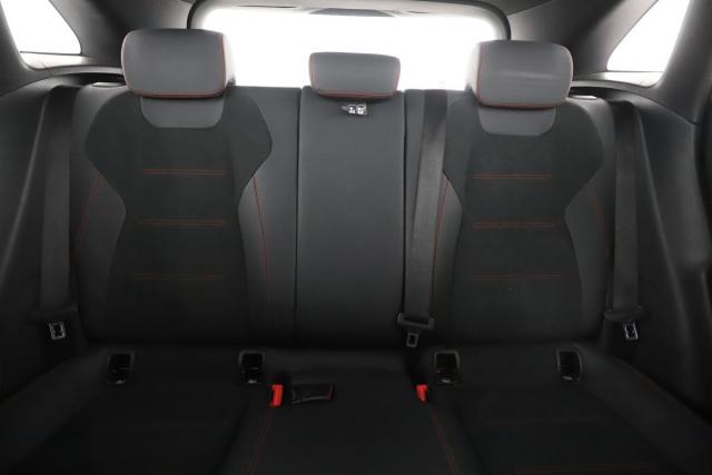 Mercedes Benz Gla image 6