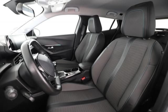Peugeot 2008 image 3