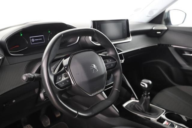 Peugeot 2008 image 6