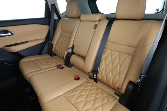 Nissan X-Trail image 4