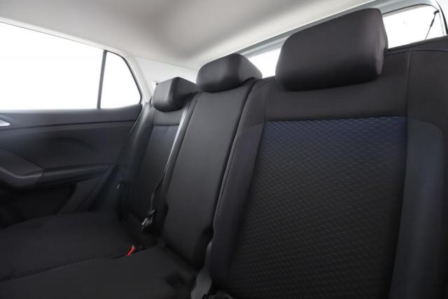 Volkswagen T-Cross image 3
