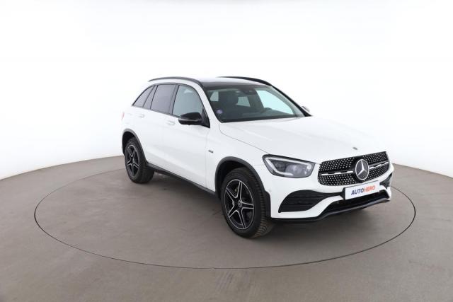 Mercedes Benz Glc image 9