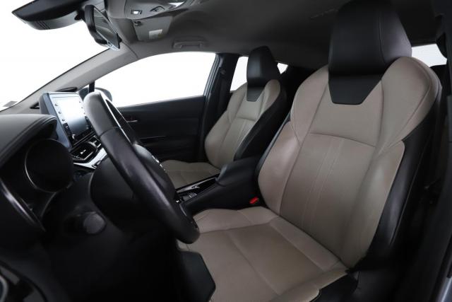 Toyota C-Hr image 3