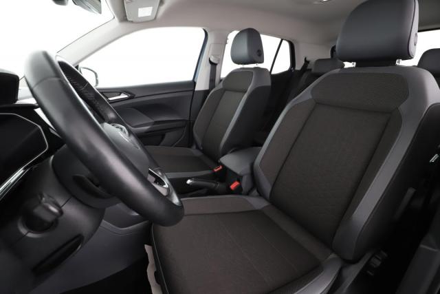 Volkswagen T-Cross image 9