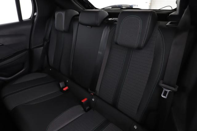 Peugeot 208 image 9