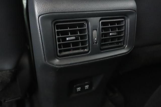 Toyota Rav4 image 8