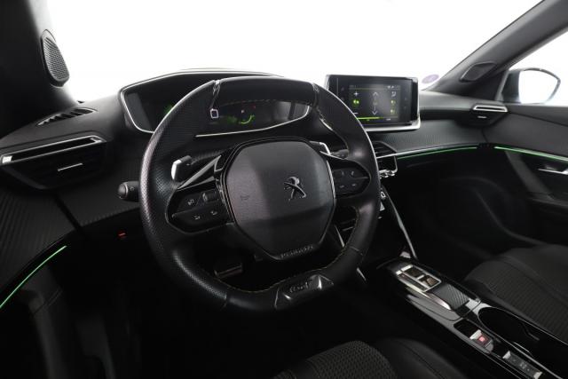 Peugeot 2008 image 2