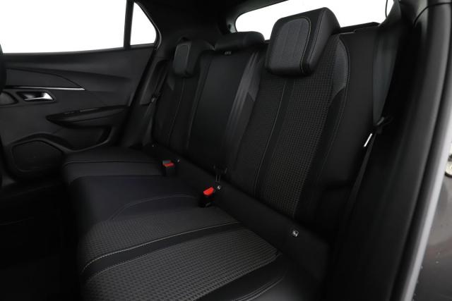 Peugeot 2008 image 5