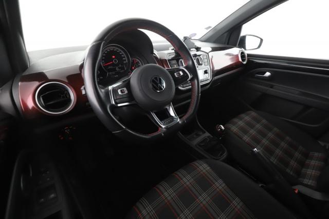 Volkswagen Up! image 2