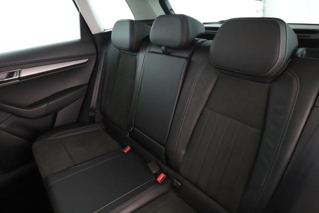 Skoda Karoq image 6