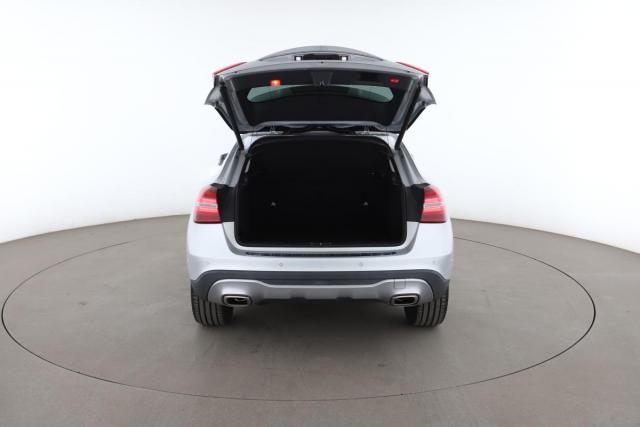 Mercedes Benz Gla image 2