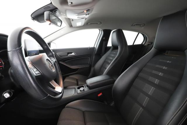 Mercedes Benz Gla image 7