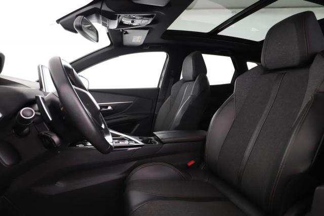 Peugeot 3008 image 2