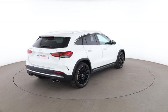 Mercedes Benz Gla image 8